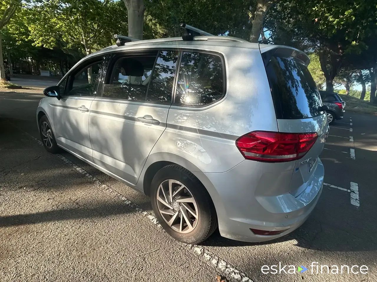 Leasing Passenger transport Volkswagen Touran 2017