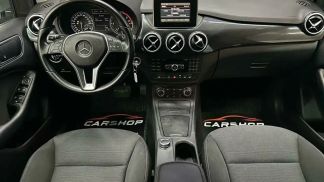 Lízing Hatchback MERCEDES B 180 2012