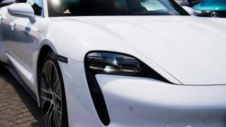 Lízing Sedan Porsche Taycan 2021