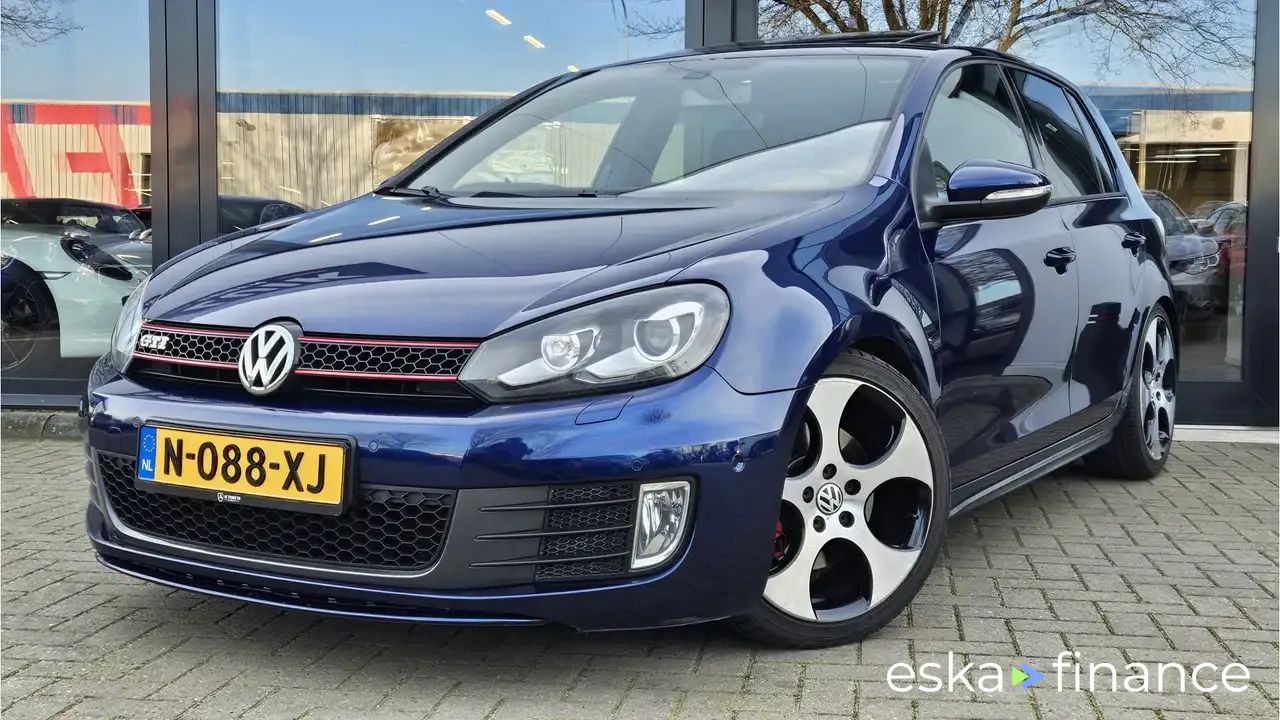 Financování Hatchback Volkswagen GOLF GTI 2010