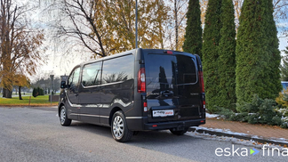 Finansowanie Transport pasażerów Renault Trafic 2016