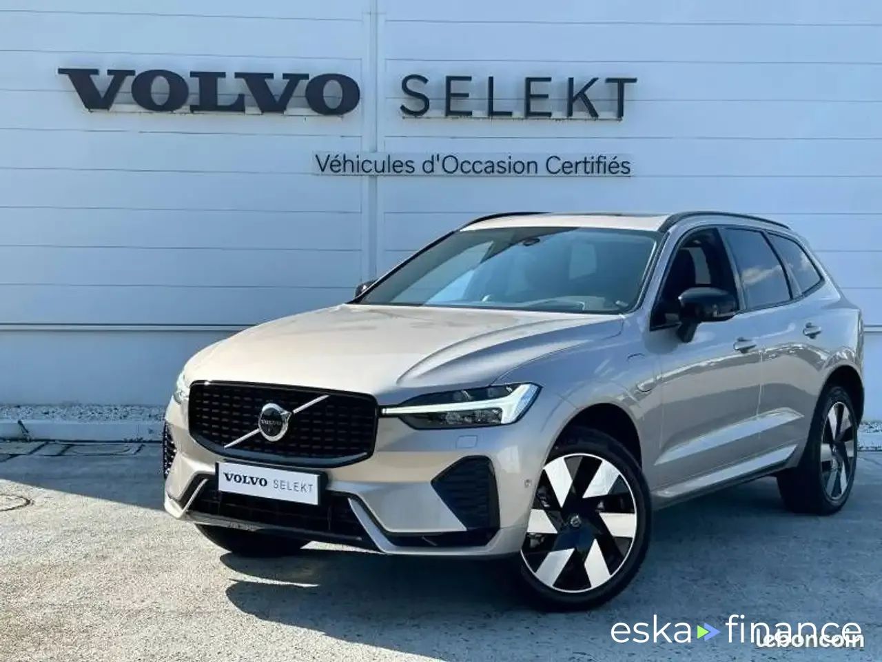 Lízing SUV Volvo XC60 2024