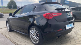 Leasing Hatchback Alfa Romeo Giulietta 2011