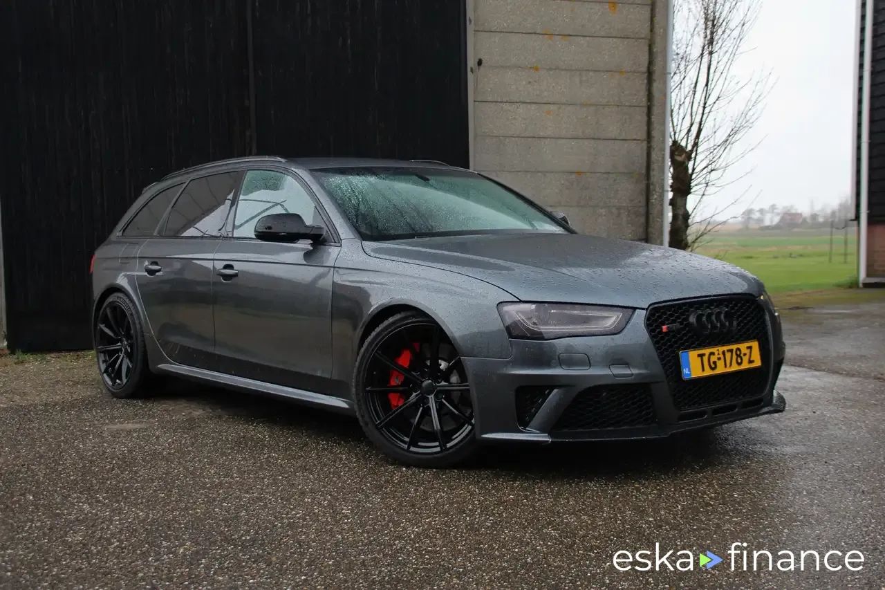 Leasing Wagon Audi RS4 2012