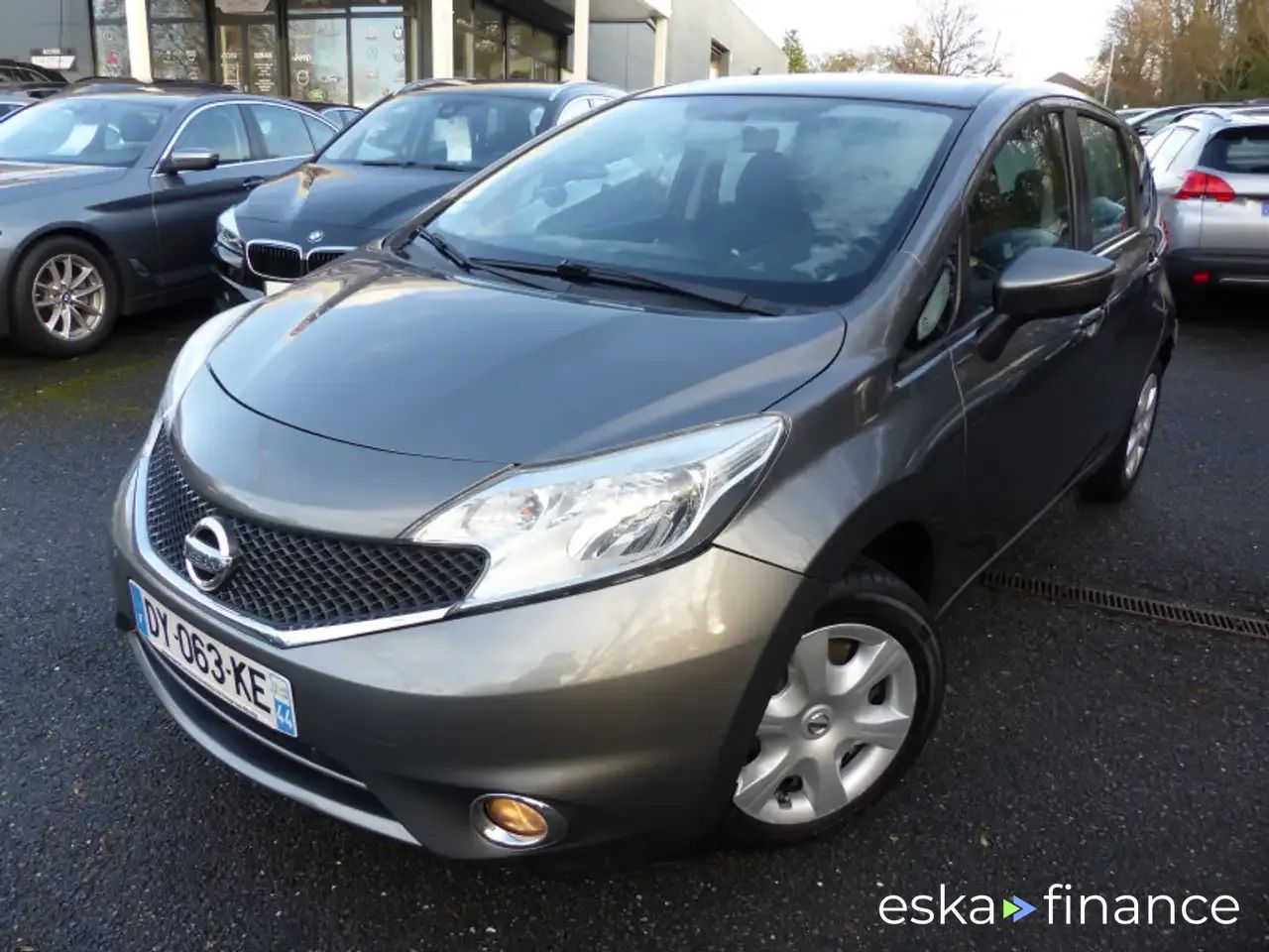 Lízing Hatchback Nissan Note 2015