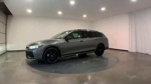 Volkswagen Passat 2025