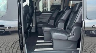 Lízing Hatchback Ford Tourneo Custom 2024