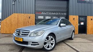 Lízing Sedan MERCEDES C 180 2011