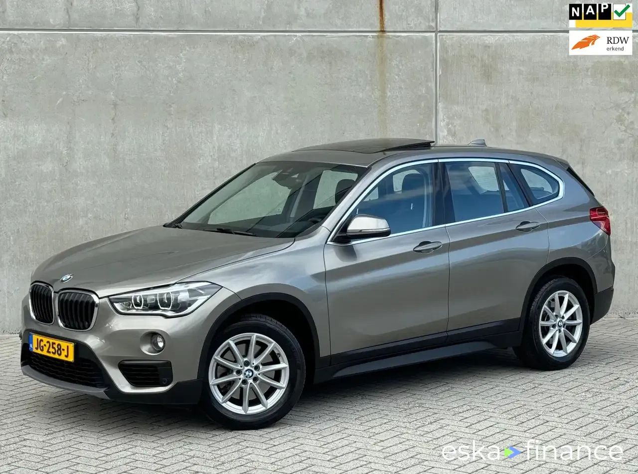 Lízing SUV BMW X1 2016