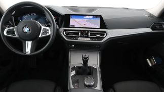 Lízing Sedan BMW 320 2022