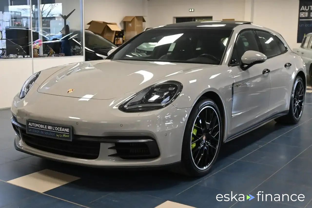 Leasing Sedan Porsche Panamera 2020