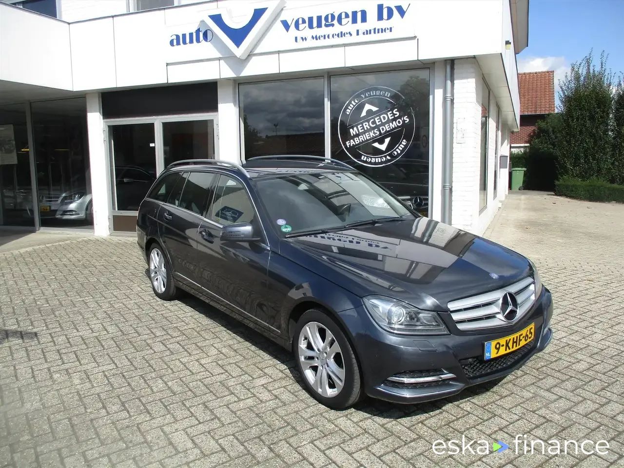 Finansowanie Wóz MERCEDES C 180 2013