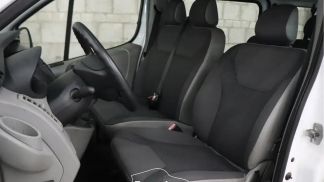 Lízing Hatchback Opel Vivaro 2013