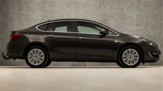 Lízing Sedan Opel Astra 2014
