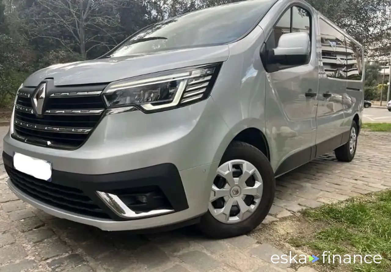 Finansowanie Hatchback Renault Trafic 2021