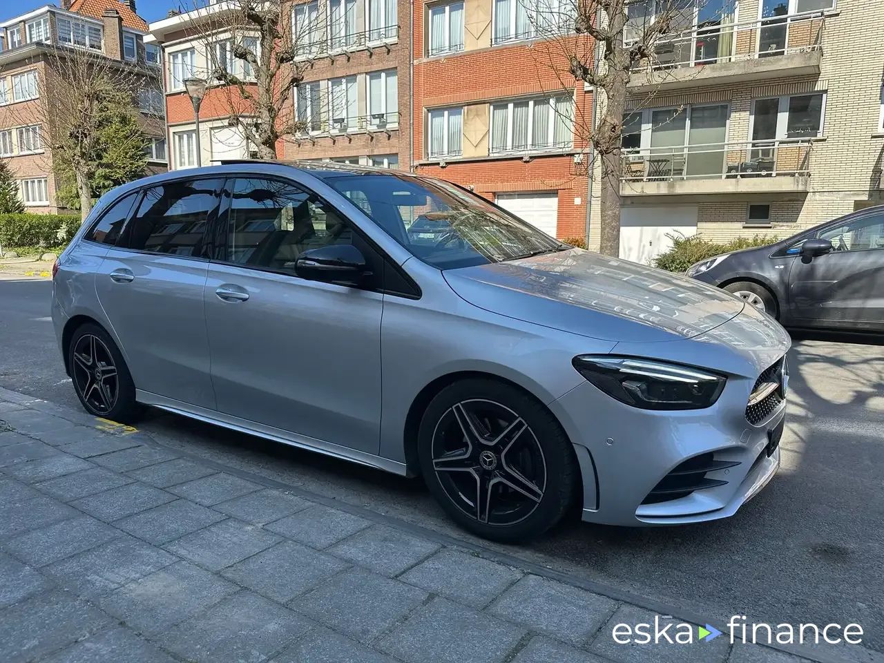Leasing Hatchback MERCEDES B 180 2019