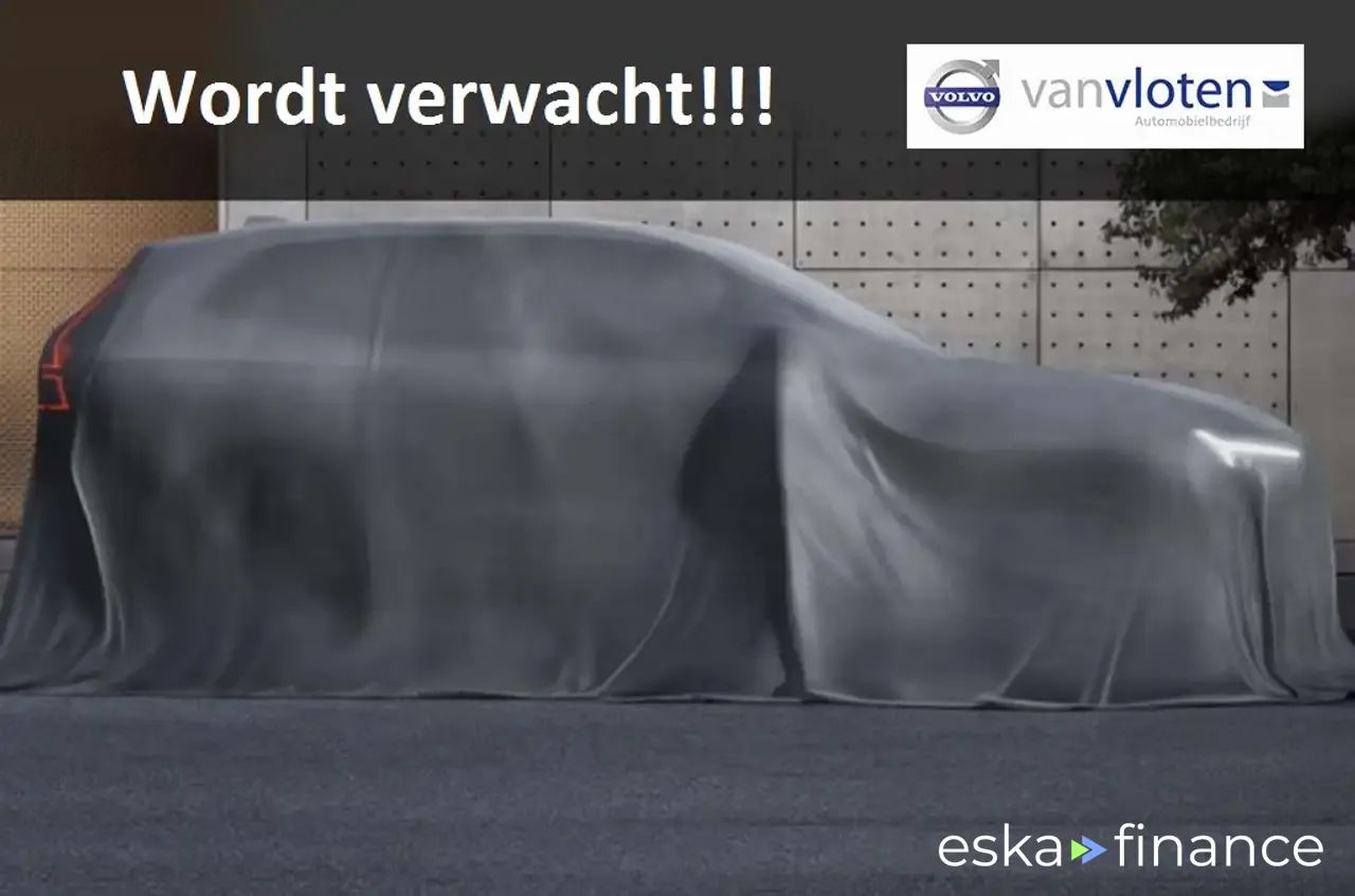 Financování Hatchback Volvo V40 2019