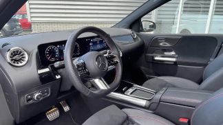 Financování Hatchback MERCEDES B 180 2024