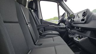 Leasing Closed Box Mercedes-Benz SPRINTER 317 2023