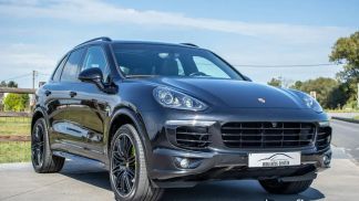 Financování SUV Porsche Cayenne 2016