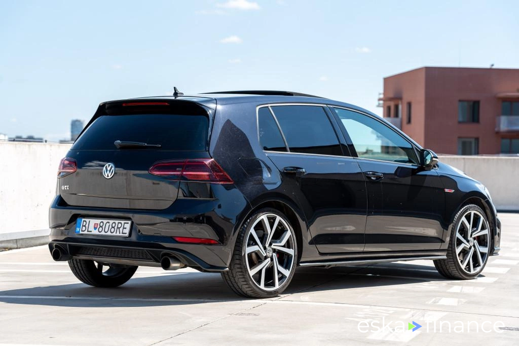 Leasing Hatchback Volkswagen Golf 2017