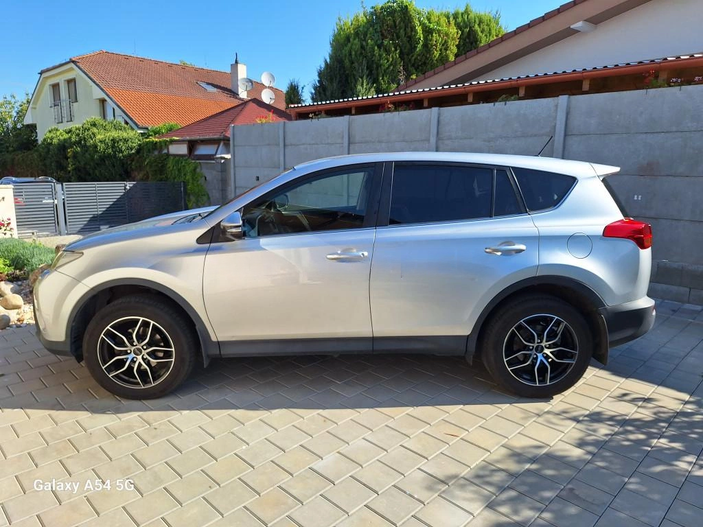 Leasing SUV Toyota RAV4 2014