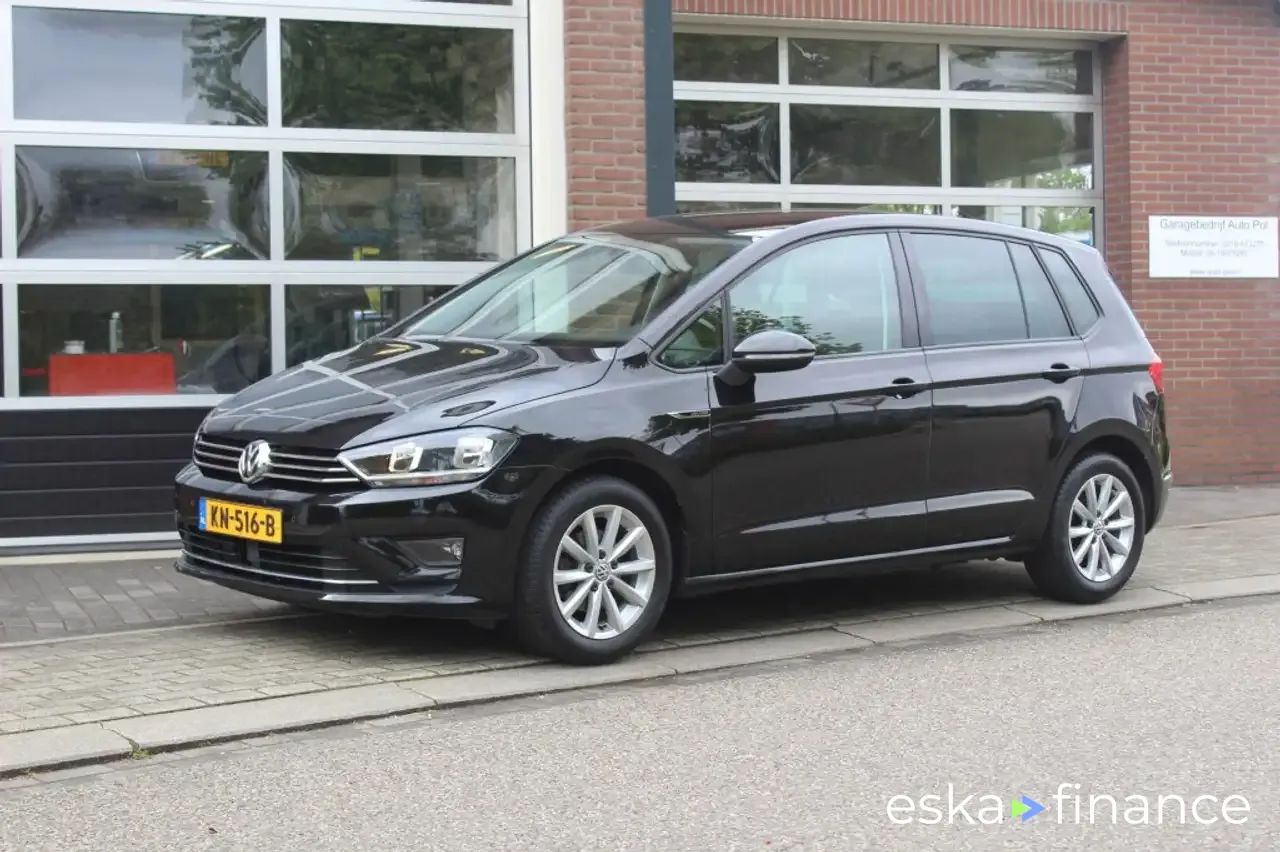 Leasing Hatchback Volkswagen Golf Sportsvan 2015