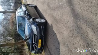 Lízing Sedan MERCEDES C 180 2013
