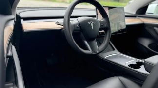 Leasing Sedan Tesla Model 3 2022