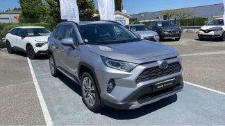 SUV Toyota RAV 4 2021