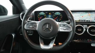 Lízing Hatchback MERCEDES A 180 2020