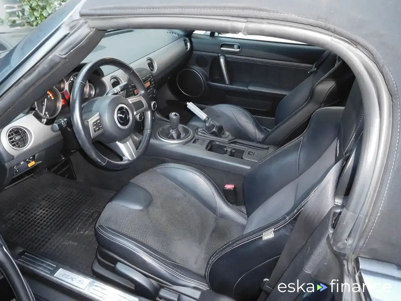 Lízing Kabriolet Mazda MX-5 2011