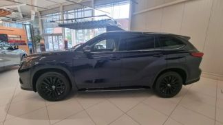 Lízing SUV Toyota Highlander 2024