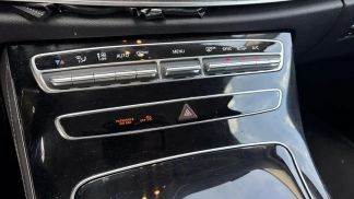 Lízing Sedan MERCEDES E 200 2019