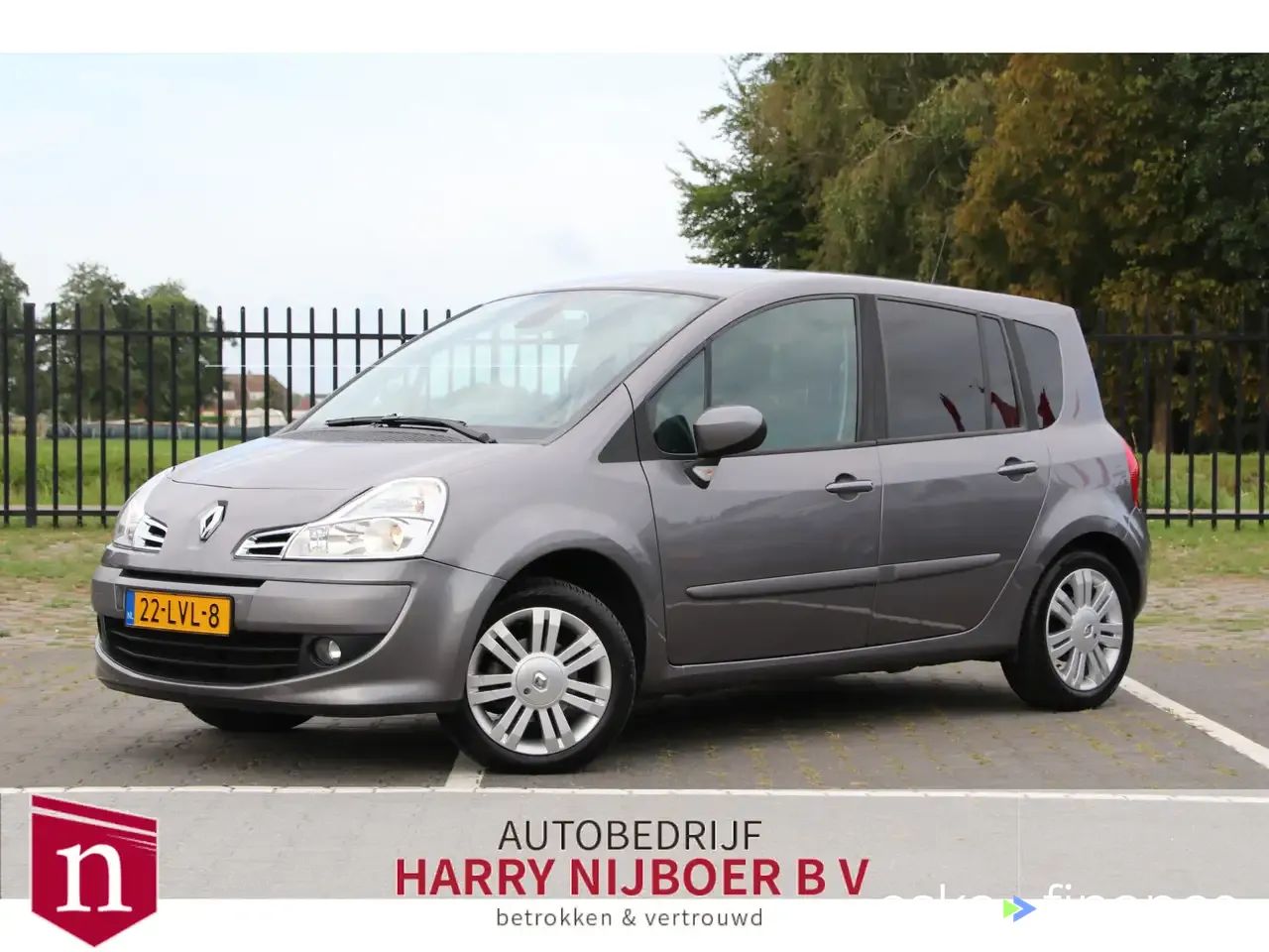 Leasing Le transport des passagers Renault Grand Modus 2010