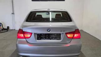 Leasing Sedan BMW 318 2011