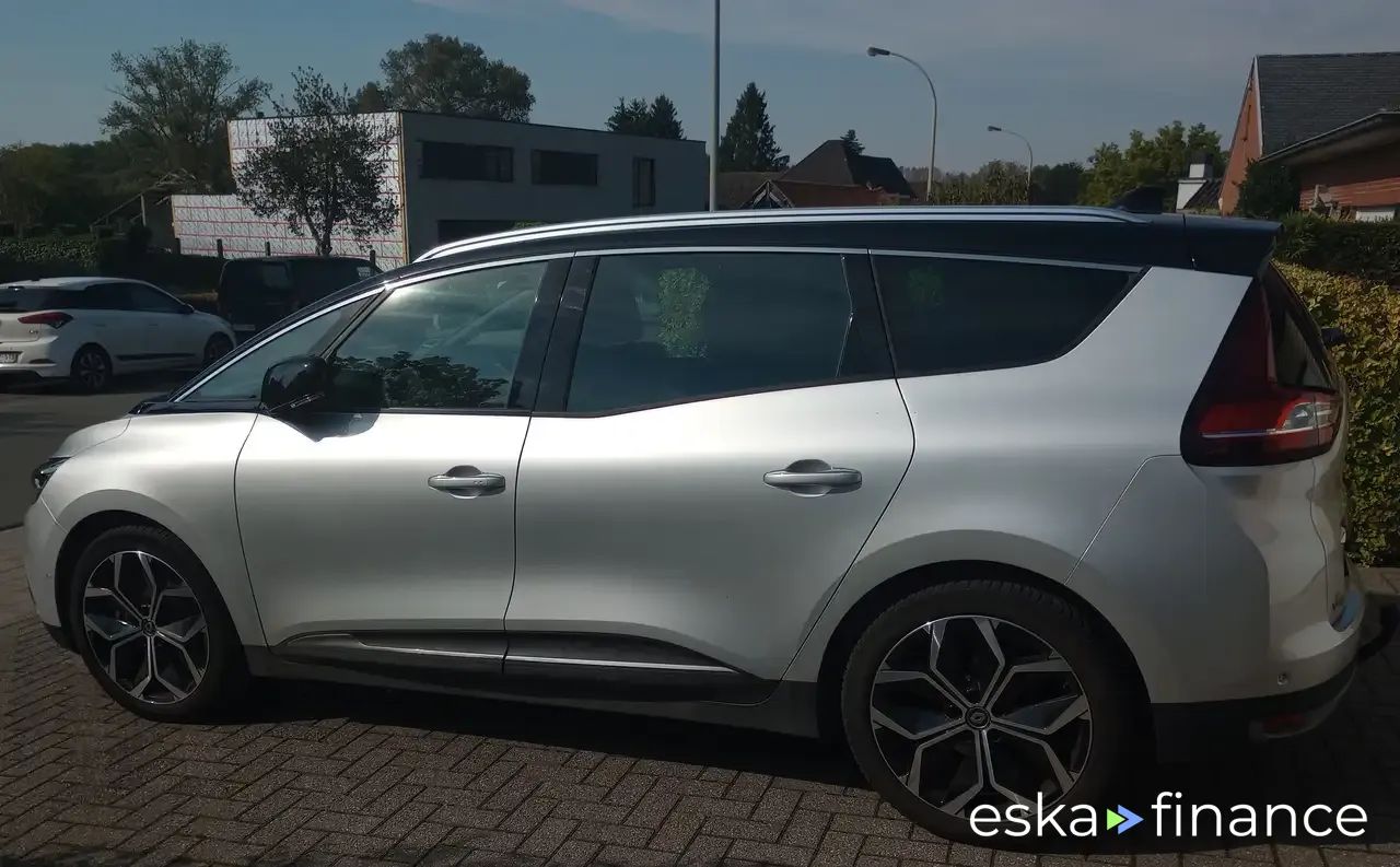 Financování Vagón Renault Grand Scenic 2022