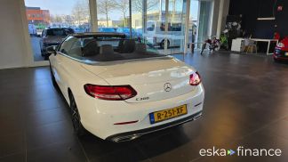 Lízing Kabriolet MERCEDES C 300 2020