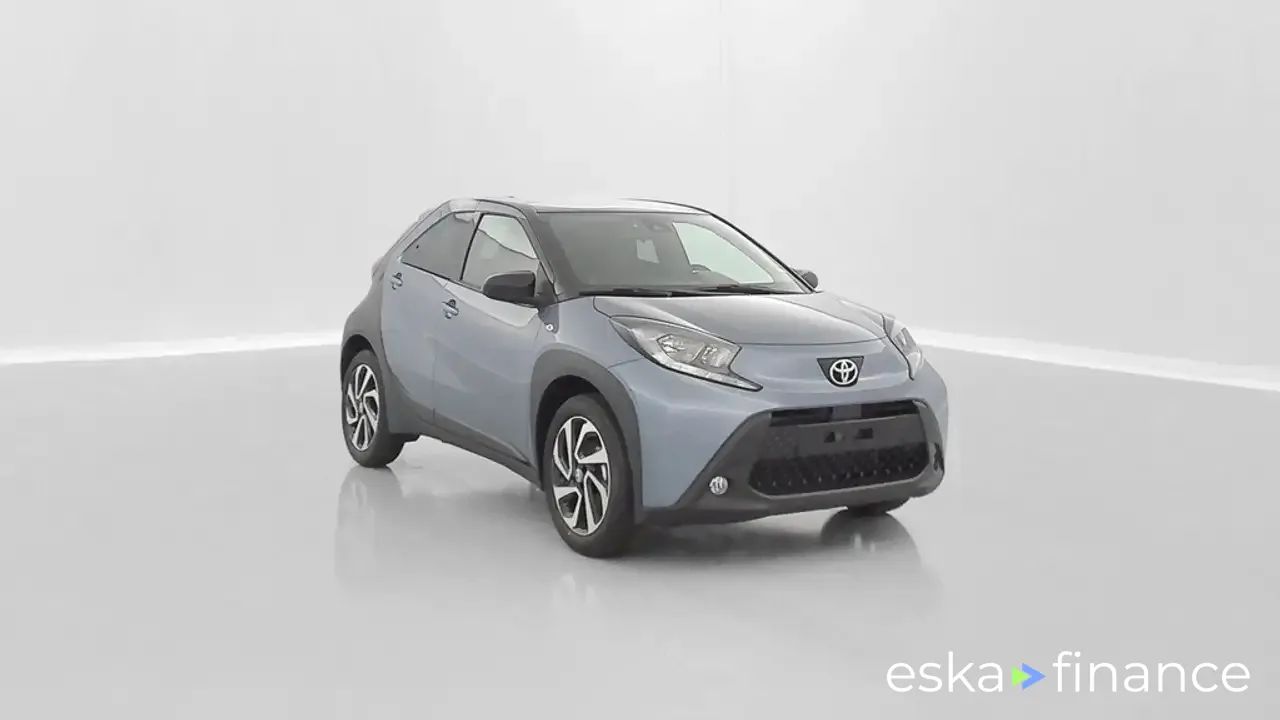 Leasing Sedan Toyota Aygo (X) 2024