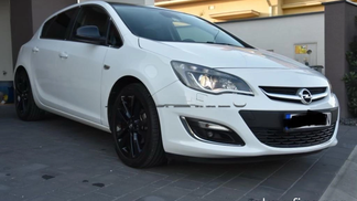 Lízing Hatchback Opel Astra 2014