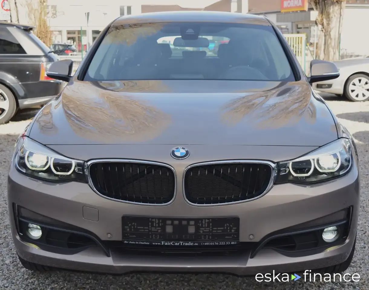 Finansowanie Sedan BMW 320 2017