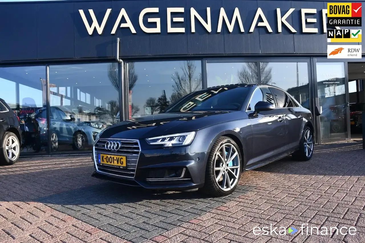Lízing Sedan Audi A4 2015