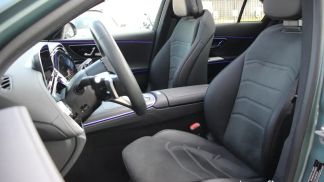 Lízing Sedan MERCEDES E 300 2024