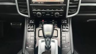 Lízing SUV Porsche Cayenne 2015