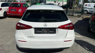 Leasing Hatchback MERCEDES A 180 2019