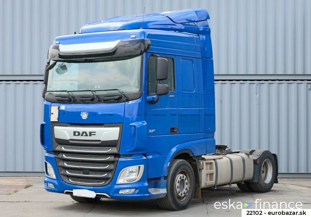 Ciągnik siodłowy DAF XF 2020