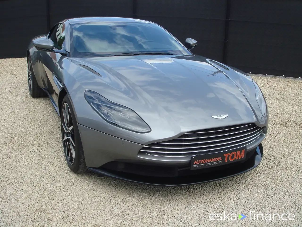 Lízing Kupé Aston Martin DB11 2020