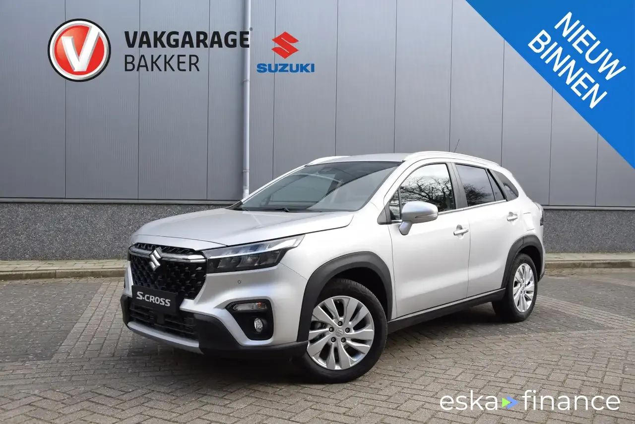 Leasing SUV Suzuki S-CROSS 2024