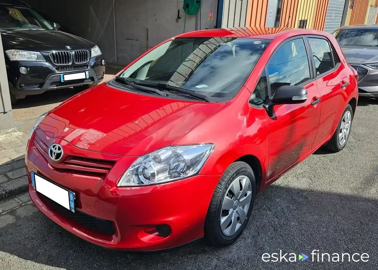 Finansowanie Hatchback Toyota Auris 2011