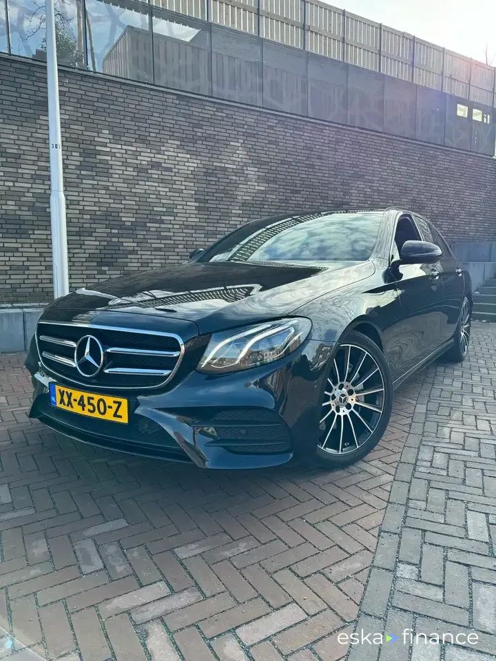 Finansowanie Sedan MERCEDES E 200 2019